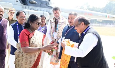 सरगुजा में राष्ट्रपति मुर्मू का पुरंदर मिश्रा ने किया स्वागत, जनजातीय गौरव दिवस की बढ़ी गरिमा