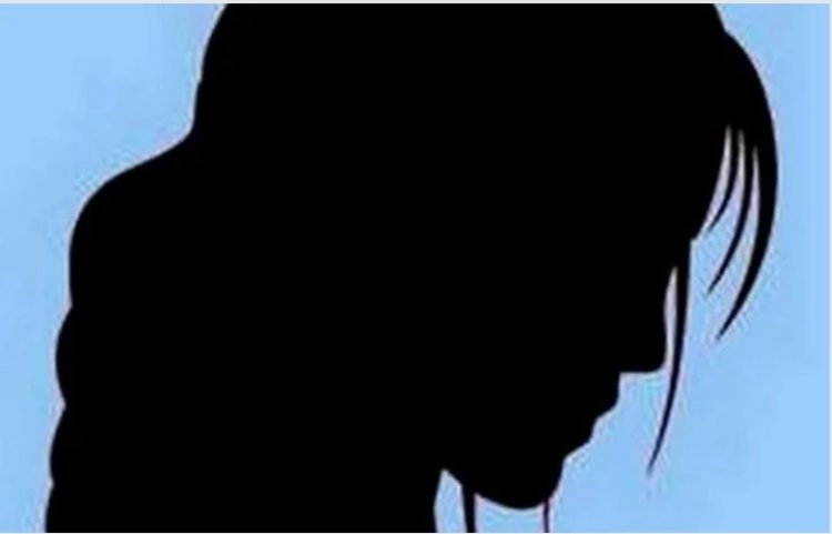 चलती बस में नेशनल शूटर से छेड़छाड़