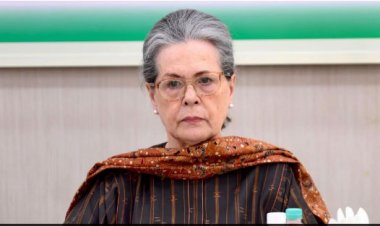 सोनिया गांधी दिल्ली के गंगा राम अस्पताल में भर्ती