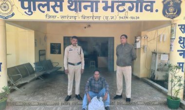 भटगांव पुलिस की सख्त कार्रवाई, झूमरपाली में शराब कोचिया गिरफ्तार