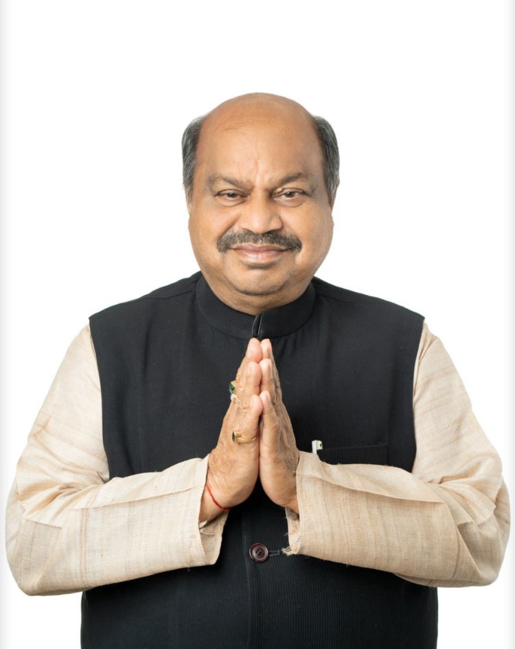 विश्व रेडियो दिवस: परंपरा और तकनीक के संगम पर पुरंदर मिश्रा की शुभकामनाएं