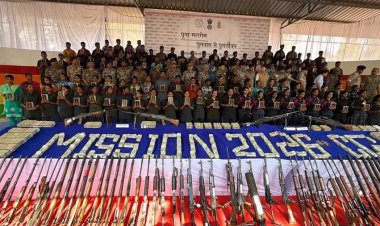 बस्तर में 108 माओवादियों का आत्मसमर्पण, 3 करोड़ से अधिक का था इनाम