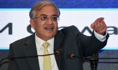 200 सांसदों ने मुख्य चुनाव आयुक्त को हटाने वाले नोटिस पर किए दस्तखत