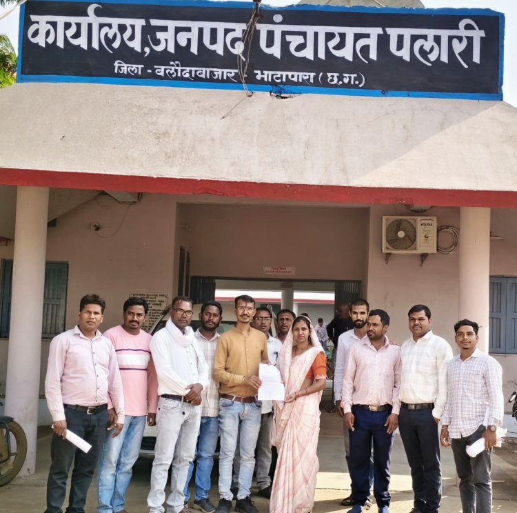 पलारी जनपद पंचायत के 37 आवास मित्रों का मानदेय अटका, जनपद अध्यक्ष से भुगतान की मांग