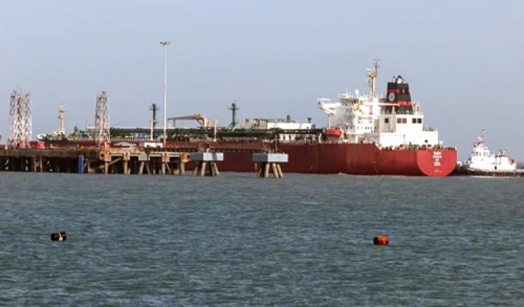 एलपीजी टैंकर 'शिवालिक' होर्मुज जलडमरूमध्य से हो कर गुजरात के मुंद्रा बंदरगाह पहुंचा