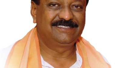 स्मार्ट मीटर के बढ़े हुए बिजली बिलों पर फूटा उपभोक्ताओं का गुस्सा, बिजली कार्यालय में धरना