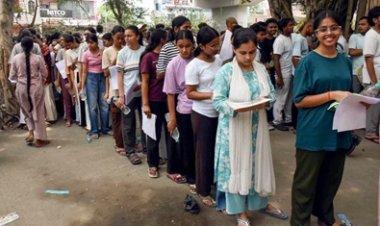 कड़ी सुरक्षा में नीट एग्जाम संपन्न, कई सवालों ने छुड़ाए 22 लाख छात्रों के पसीने