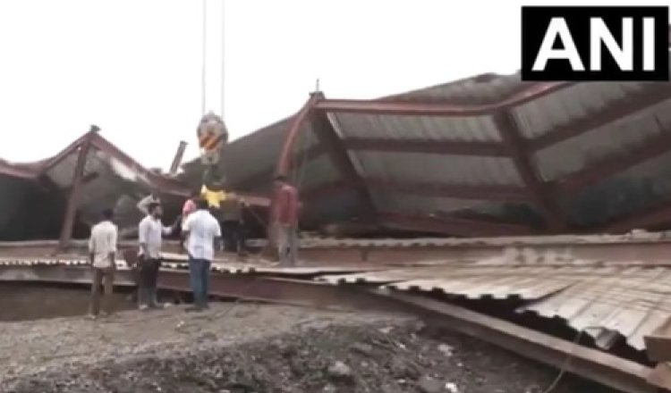 कोलकाता में तीन मंजिला गोदाम ज़मींदोज़, 50 लोगों के दबे होने की आशंका, 18 घायल