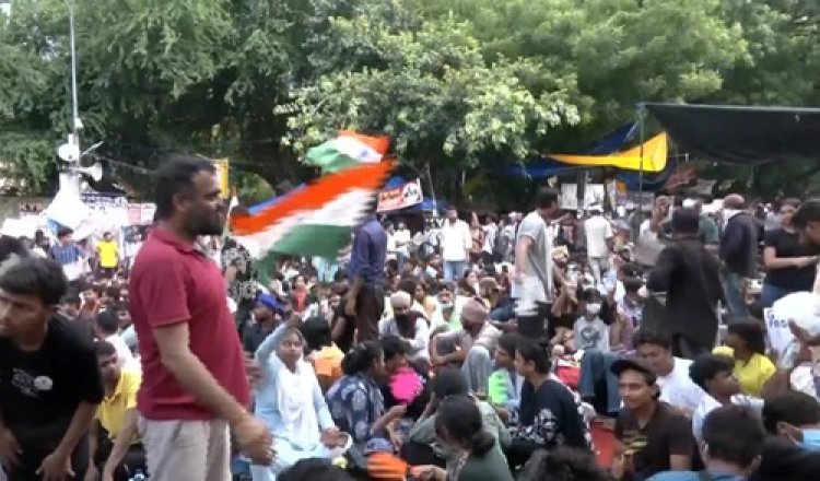 जंतर मंतर पर निगरानी को हाई कोर्ट में चुनौती, केंद्र बोला-कानून व्यवस्था के लिए वीडियोग्राफी जरूरी